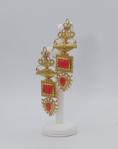 Quirky high gold earrings